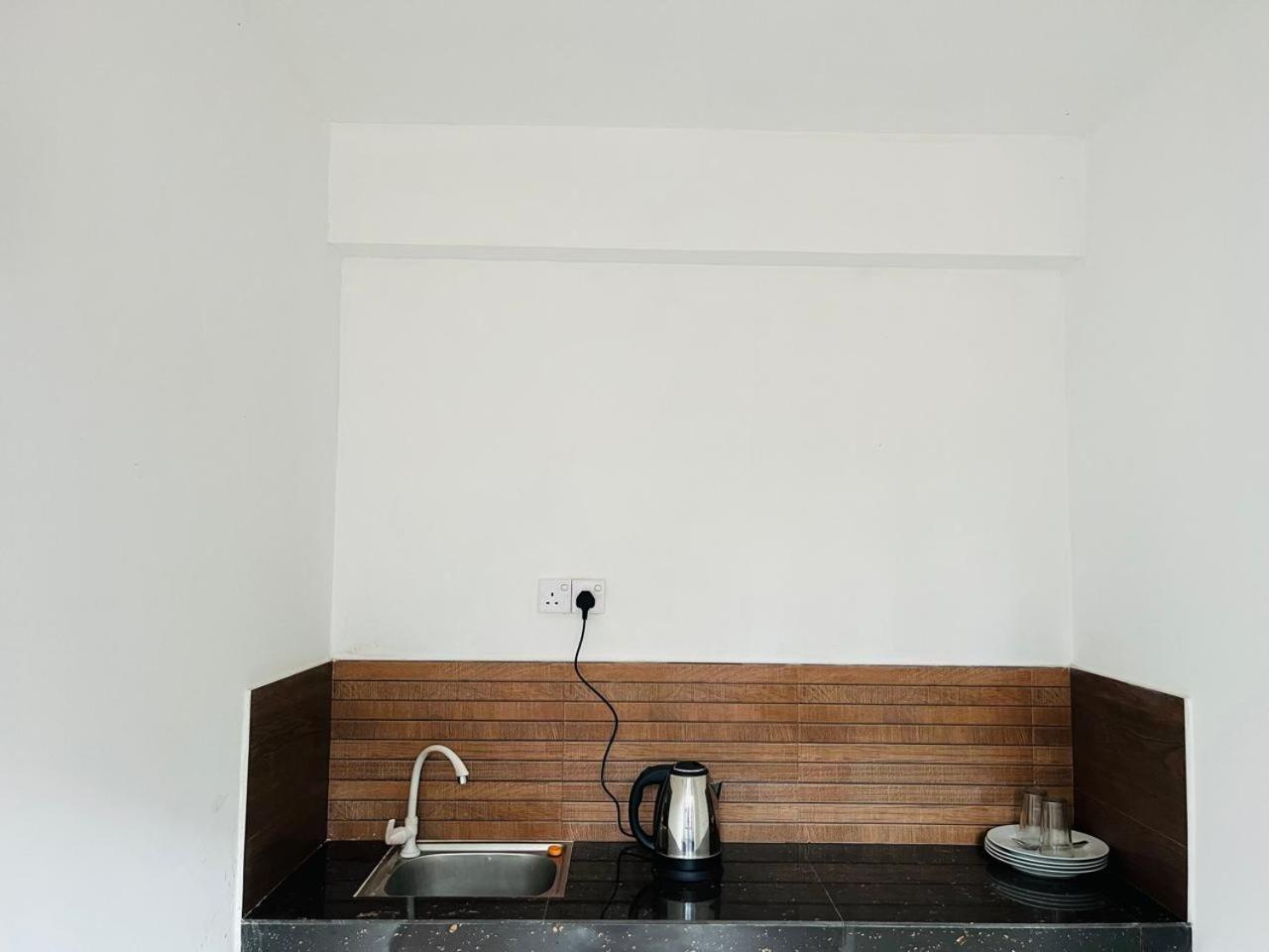 The Urban Hideout Apartment Nuwara Eliya Bagian luar foto