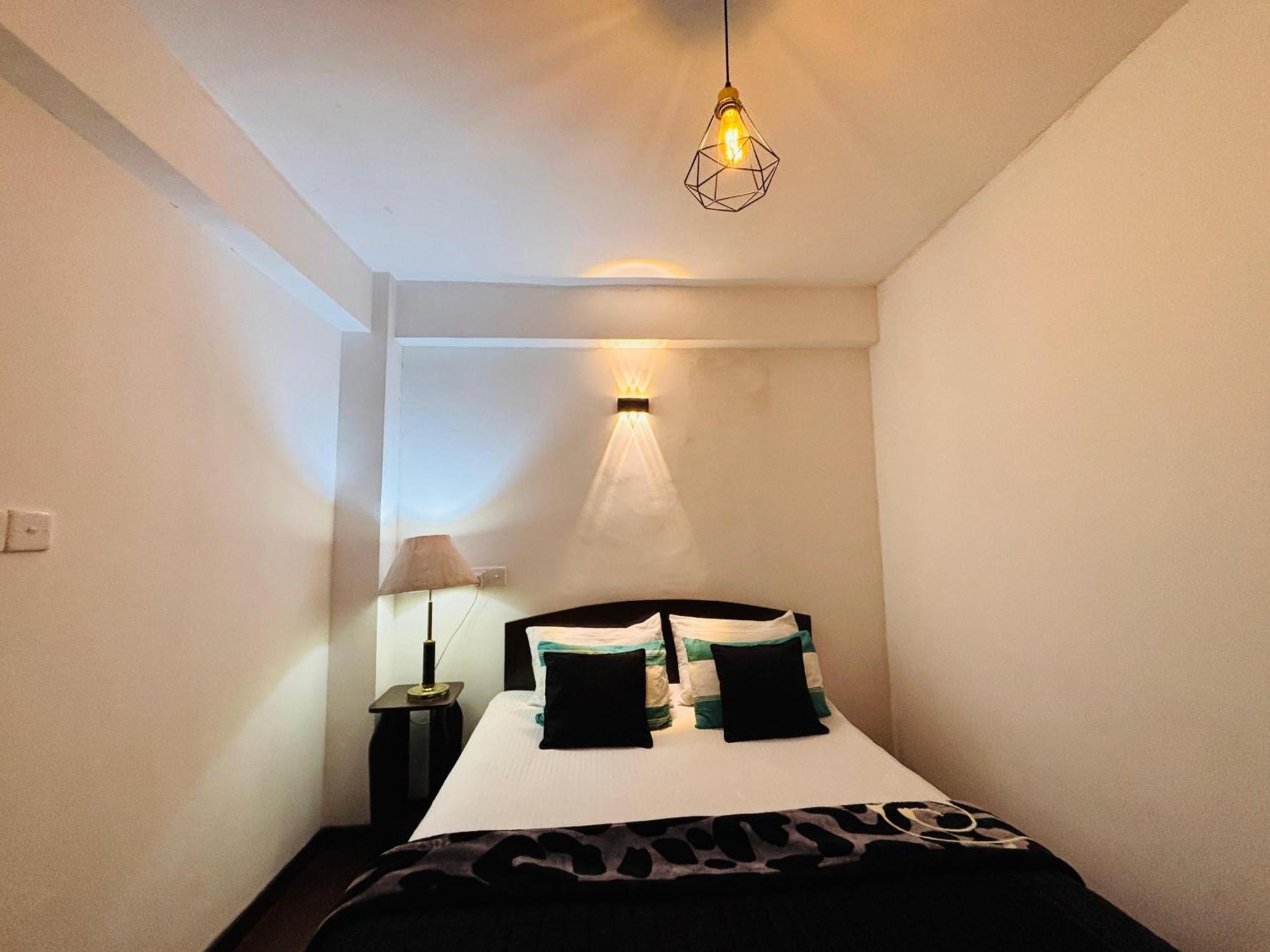 The Urban Hideout Apartment Nuwara Eliya Bagian luar foto